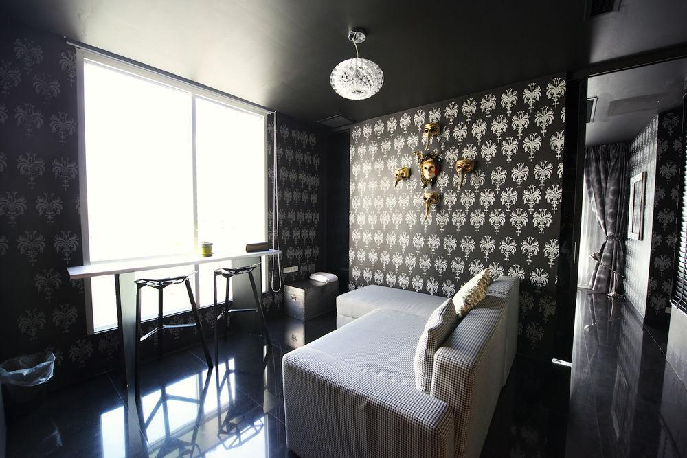 Vacio Suite Bangkok Exteriör bild