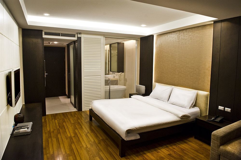 Vacio Suite Bangkok Exteriör bild