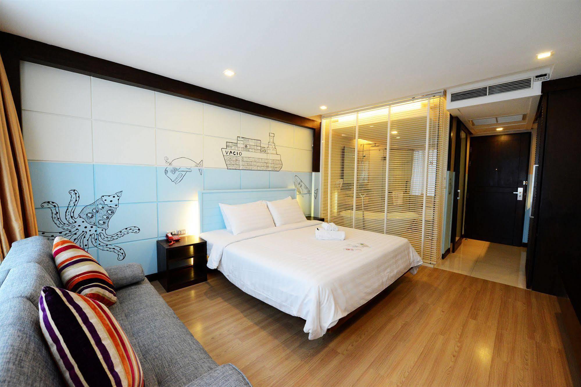 Vacio Suite Bangkok Exteriör bild
